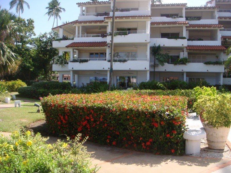 Glitter Bay Hotel Porters Luaran gambar