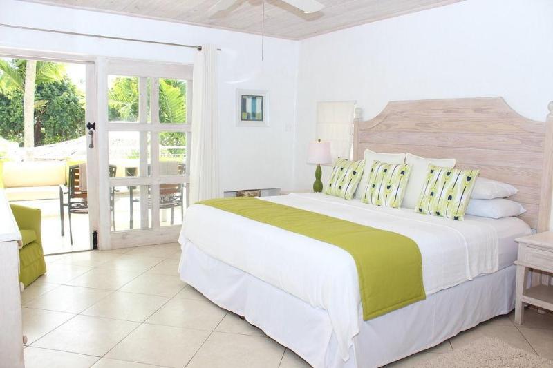 Glitter Bay Hotel Porters Luaran gambar