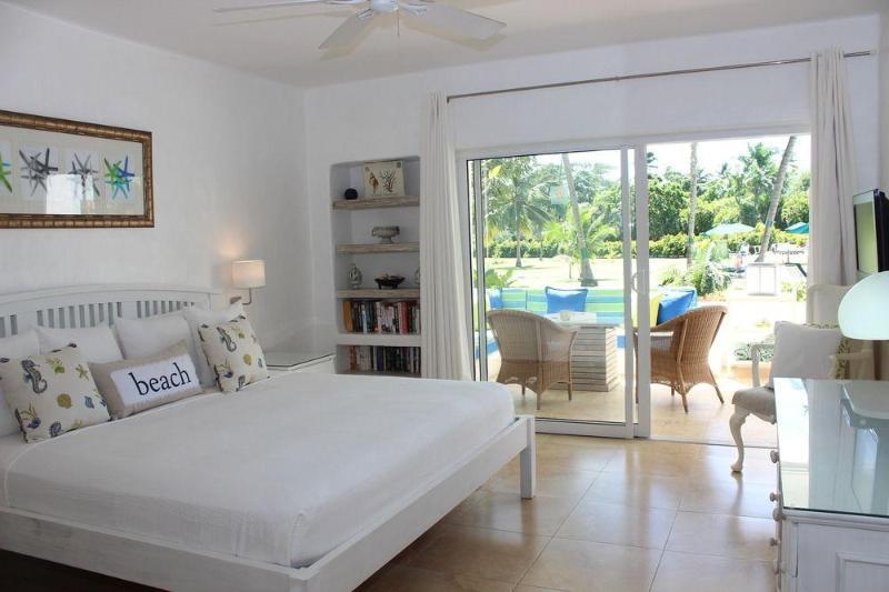Glitter Bay Hotel Porters Luaran gambar